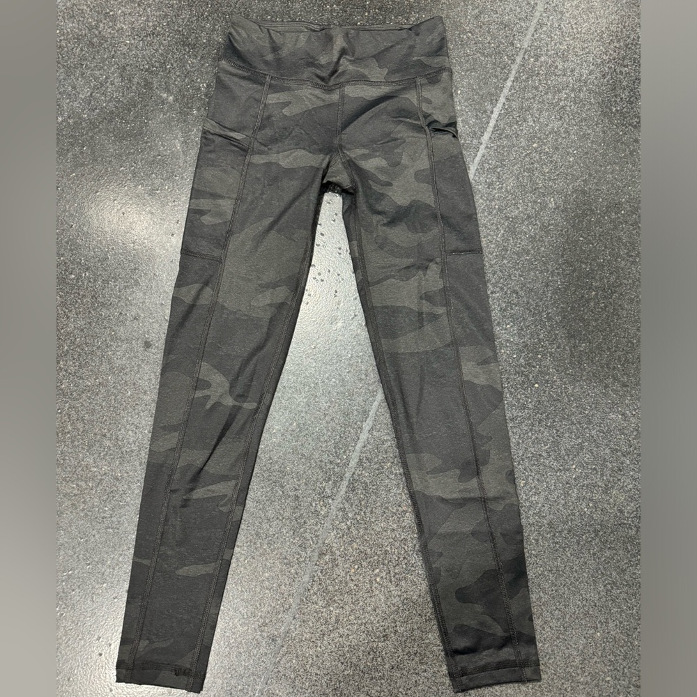 Aeropostale Charcoal Camo Leggings